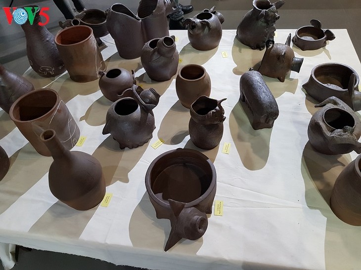 Rustic pottery art of Huong Canh   - ảnh 1