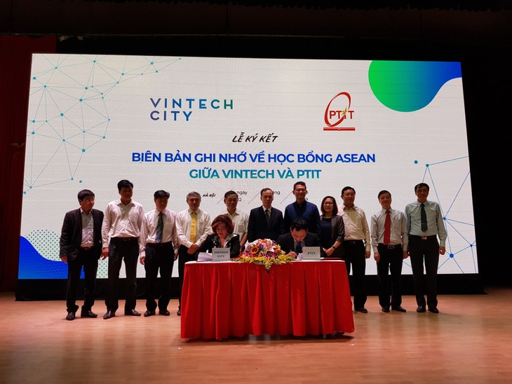 VinTech City supports student startups - ảnh 1
