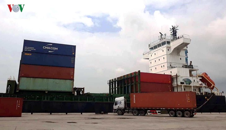 Thanh Hoa receives international container ships - ảnh 1