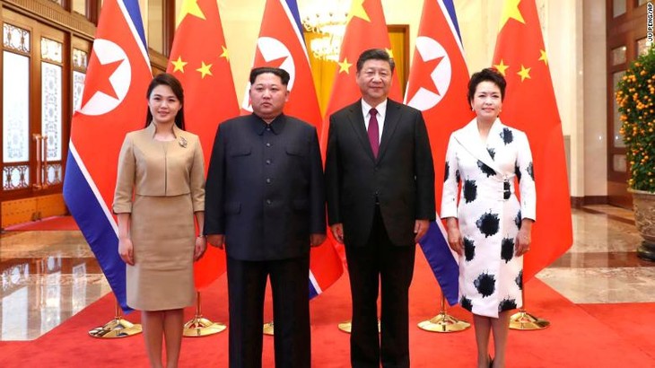 North Korean leader holds talks with Chinese President - ảnh 1
