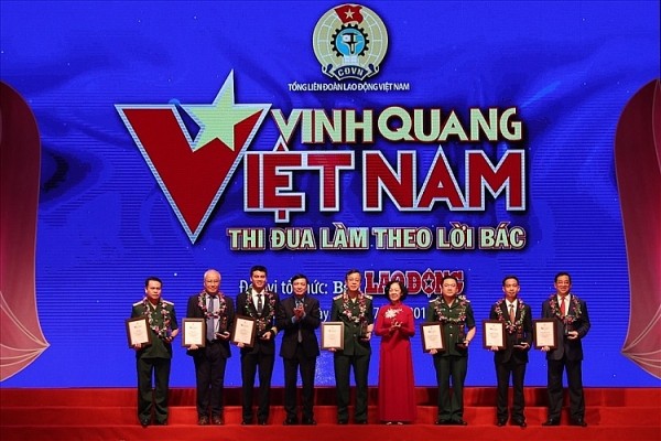 “Glory Vietnam” program honors 19 role models - ảnh 1