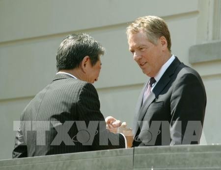 Japan, US conduct new trade talks - ảnh 1