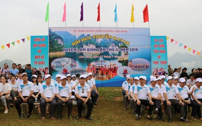 Kayaking in Vietnam and kayak racing in Tuyen Quang province   - ảnh 1