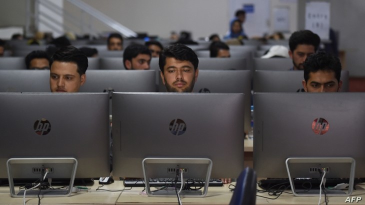 Afghanistan delays presidential election preliminary results - ảnh 1
