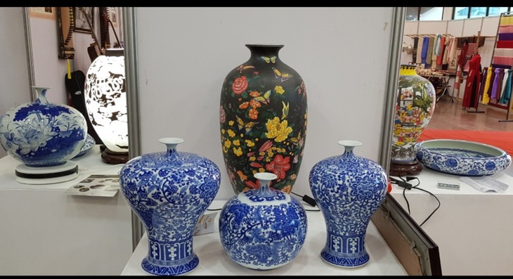 Vietnam’s traditional crafts promoted as national image - ảnh 1