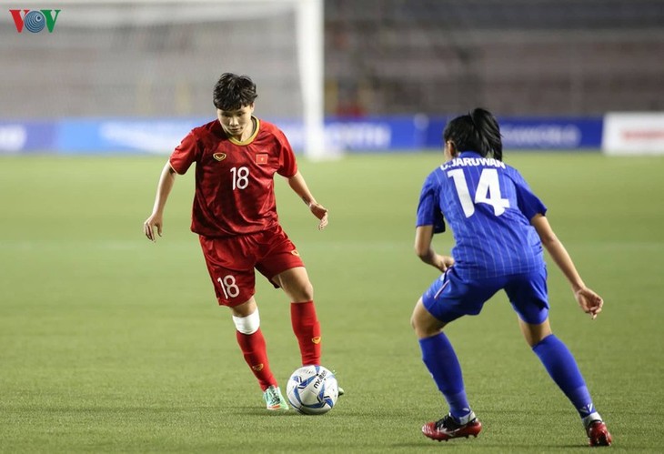 Vietnam women win football gold at SEA Games 30 - ảnh 3