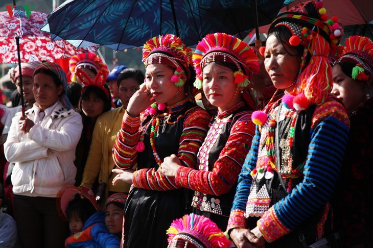 New Year “Con” throwing festival tightens Vietnam, Laos, China bonds - ảnh 17