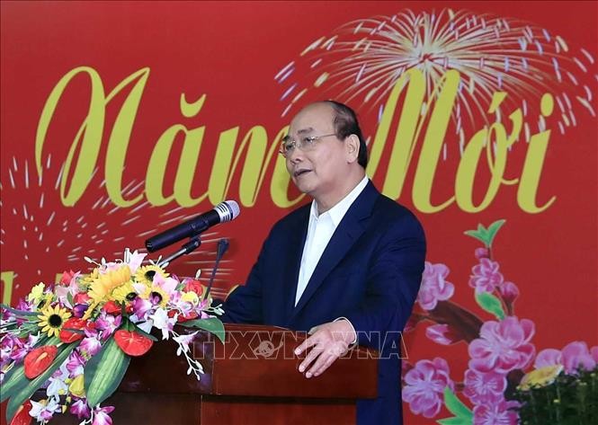 PM meets leaders and former central leaders of Party organizations - ảnh 1