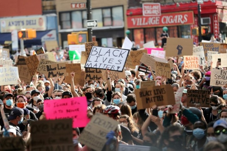 Anti-racism demonstrations spread worldwide - ảnh 1