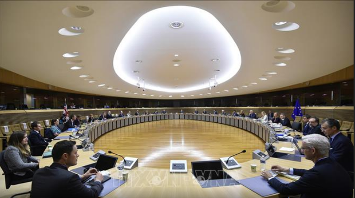 EU, UK resume face-to-face trade talks - ảnh 1