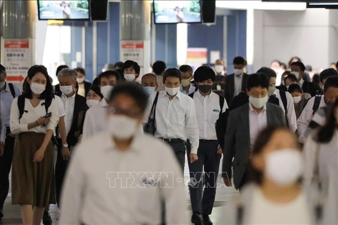 Japan eases travel curbs for Vietnam and seven other countries - ảnh 1