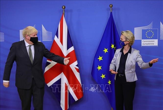 UK, EU to set deadline for Brexit talks - ảnh 1