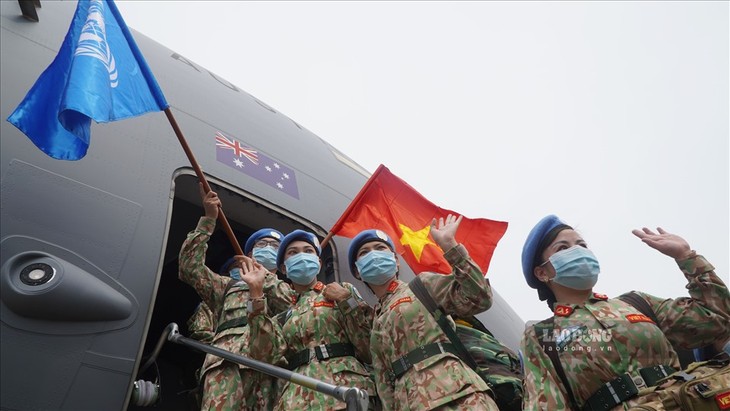 Additional 24 Vietnamese peacekeepers depart for South Sudan - ảnh 1
