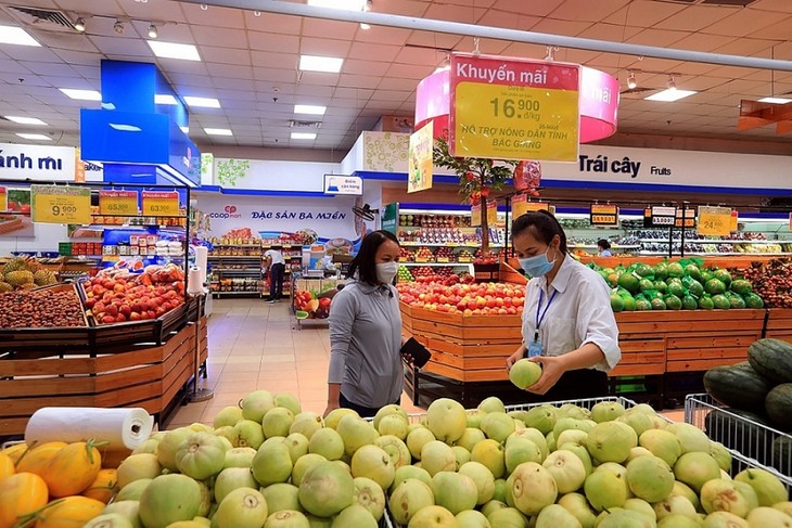 Hanoi strengthens food and commodities supply preparedness in pandemic context - ảnh 1