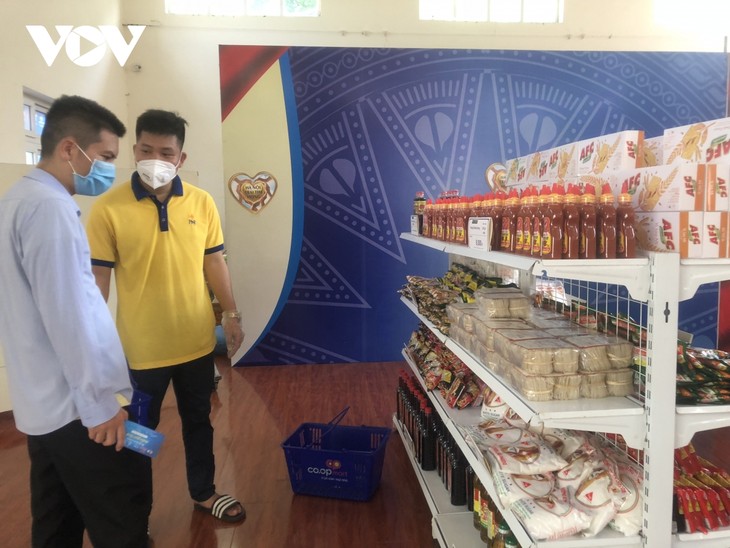 Zero-Dong shops comfort people in pandemic areas - ảnh 1