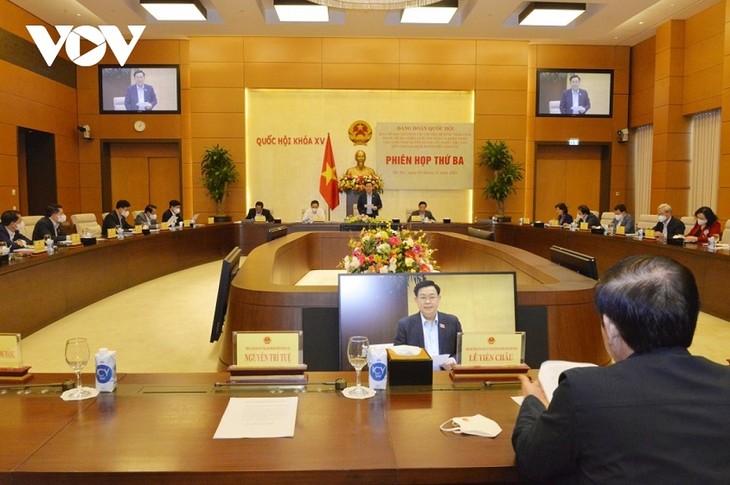 NA Chairman chairs meeting on fine-tuning constitutional protection mechanism - ảnh 1