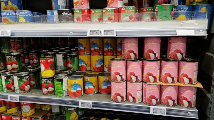 Vietnamese canned lychee goes on sale at French supermarkets - ảnh 1