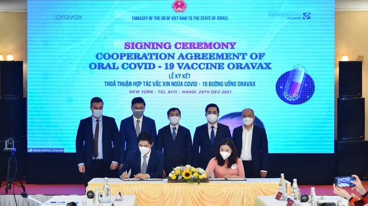 Vietnamese, Israeli firms cooperate on oral COVID-19 vaccine - ảnh 1