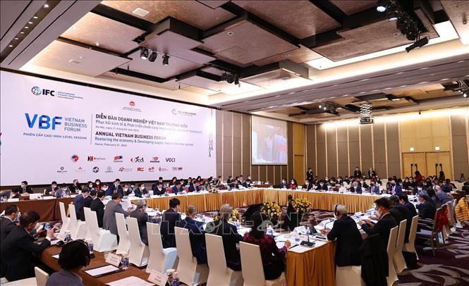 PM outlines strategic tasks at Vietnam Business Forum  - ảnh 2