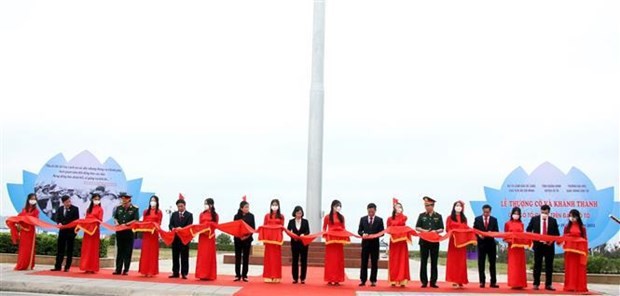 Flag salute ceremony and inauguration of national flag pole on Co To Island - ảnh 2
