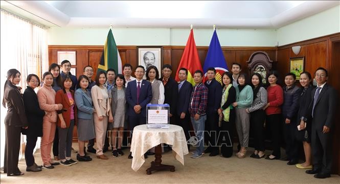 Overseas Vietnamese in South Africa donate to protect Vietnam’s national sovereignty - ảnh 2