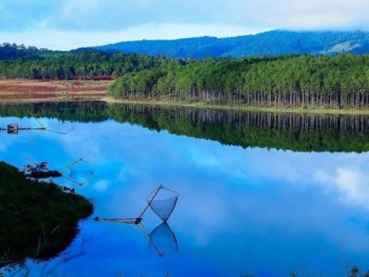 Tuyen Lam Lake, a miniature paradise in Da Lat  - ảnh 2