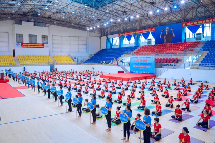 “Yoga provides a strong cultural and people-to-people connection between Vietnam and India” - ảnh 6