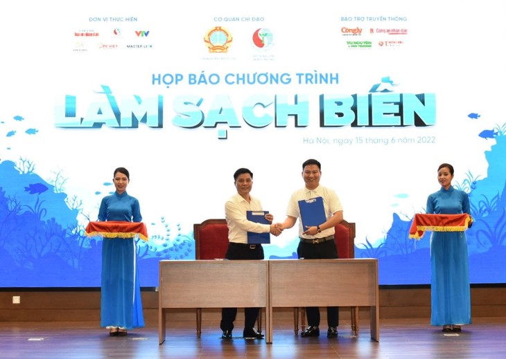 “Clean the sea” campaign launched - ảnh 1
