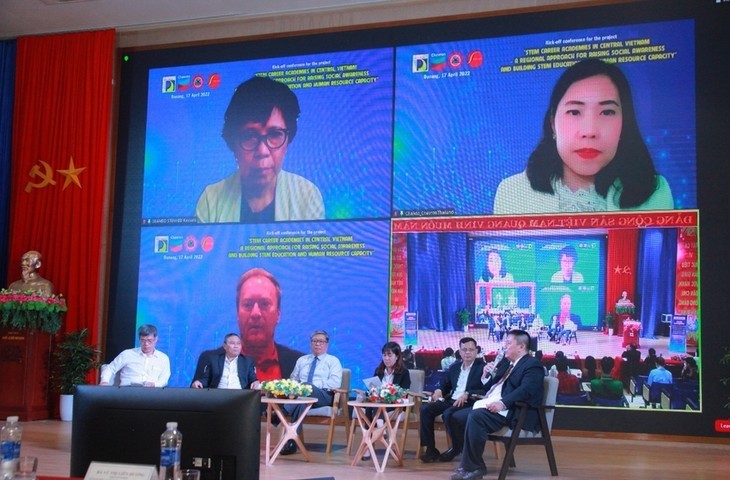 “STEM Career Academies in Central Vietnam” project launched - ảnh 5
