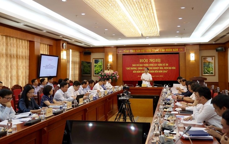 Industrialization and modernization project submitted to Party Central Committee’s 6th plenum - ảnh 1