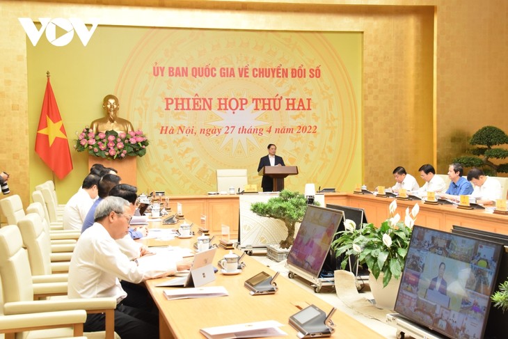 Vietnam looks for solutions to national digital transformation  - ảnh 2