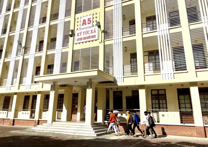 Son La helps train qualified human resource for Laos - ảnh 2