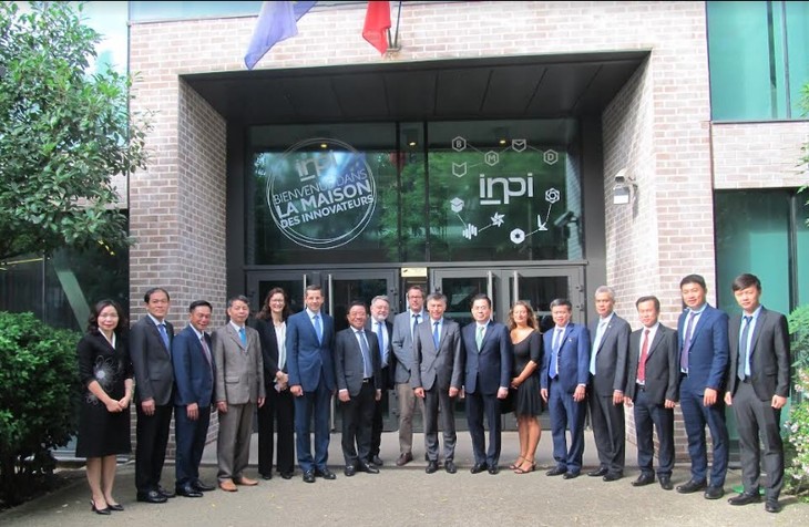 Vietnam, France boost  cooperation in intellectual property - ảnh 1