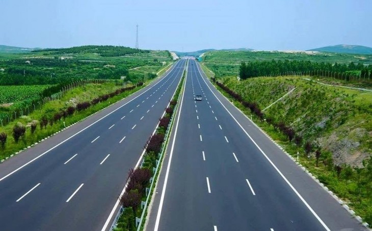 Cambodia approves framework agreement on highway to Vietnam - ảnh 1