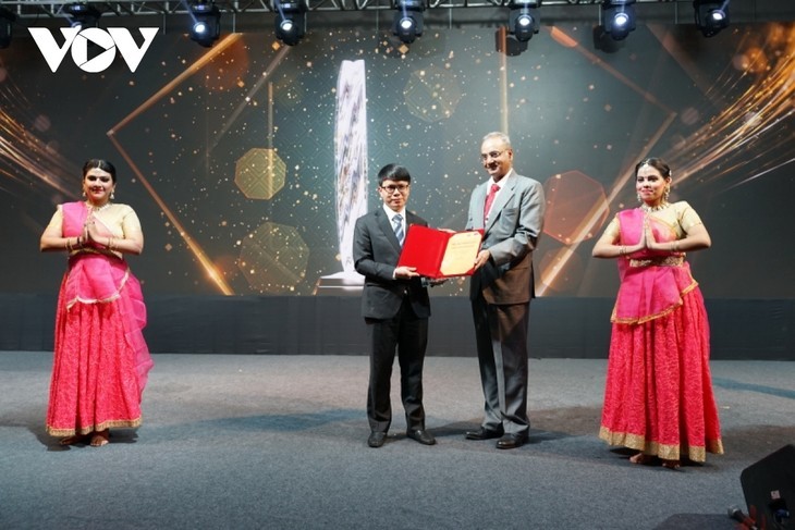 VOV’s journalistic works honored at ABU 2022 award ceremony  - ảnh 6