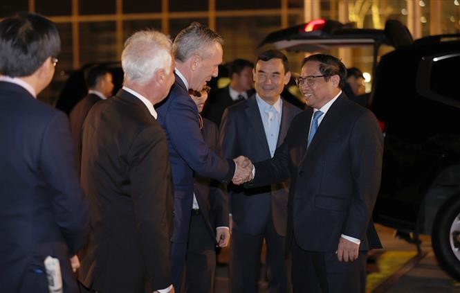 PM begins week-long trip to cement ties with Europe - ảnh 1