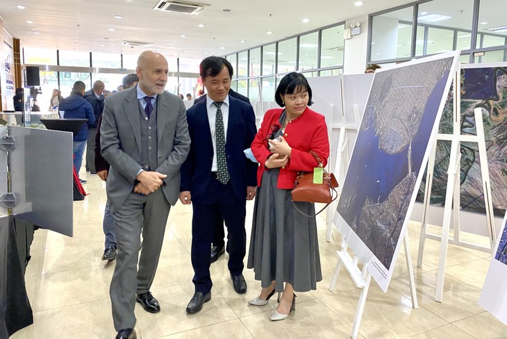 Vietnam-Italy space technology exhibition opens - ảnh 1