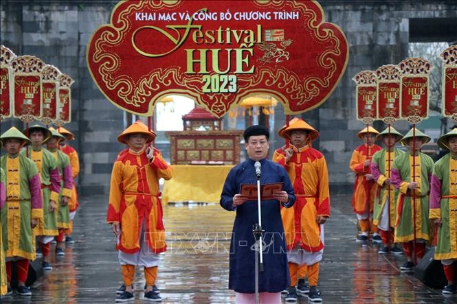 Hue Festival 2023 opens with re-enactment of Ban Soc ceremony - ảnh 1