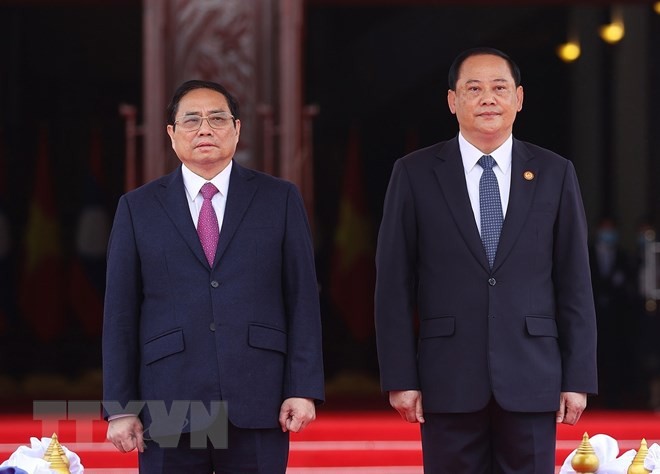 Vietnam, Laos constantly consolidate special friendship, solidarity - ảnh 1