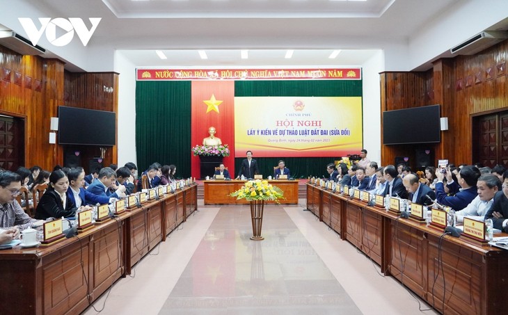 Deputy PM stresses the need of revising Land Law   - ảnh 1