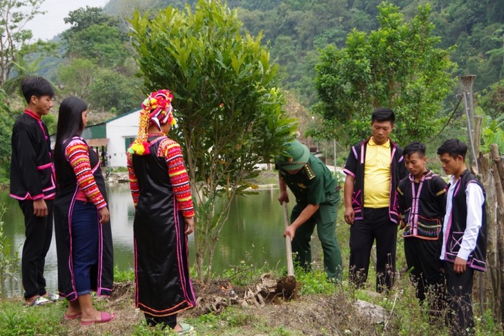 La Hu ethnic group enjoy improved living conditions in Lai Chau  - ảnh 1