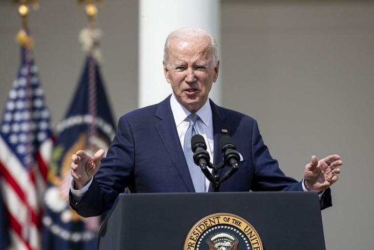 Biden vows to take necessary steps to protect banking system - ảnh 1