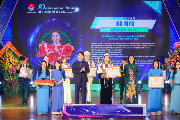 Hà Myo adds modernity to traditional music - ảnh 2