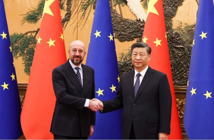 EU, Chinese leaders meet in-person for the first time in four years - ảnh 1