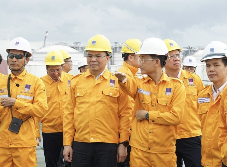 Petrovietnam overcomes difficulties to realize growth ambition - ảnh 3