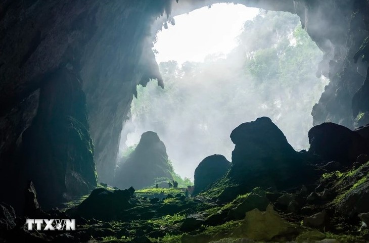 Son Doong Cave among world’s seven best subterranean sights   - ảnh 1