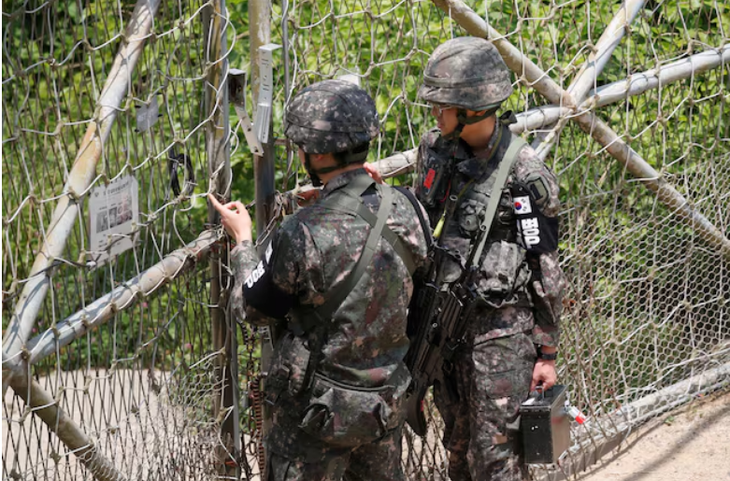 South Korea to resume all military activities along demarcation line - ảnh 1