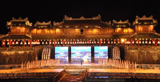 Ouverture du Festival de Hue 2012 : une soirée culturelle splendide  - ảnh 3