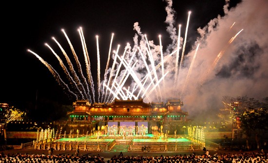 Ouverture du Festival de Hue 2012 : une soirée culturelle splendide  - ảnh 1
