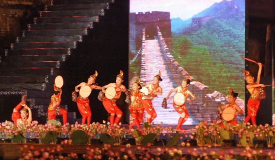 Ouverture du Festival de Hue 2012 : une soirée culturelle splendide  - ảnh 13